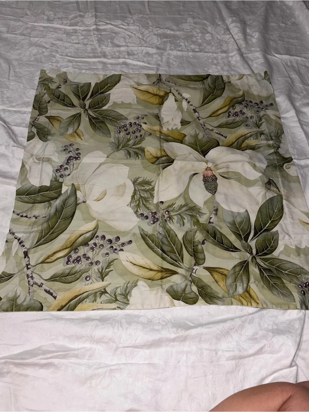 RARE like new Pottery Barn Magnolia Pillow euro sham cover 29” x 29”